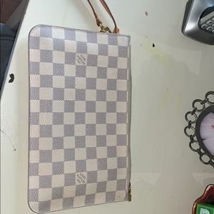 💗 Louis  Vuitton Damier azur neverfull pouch💗